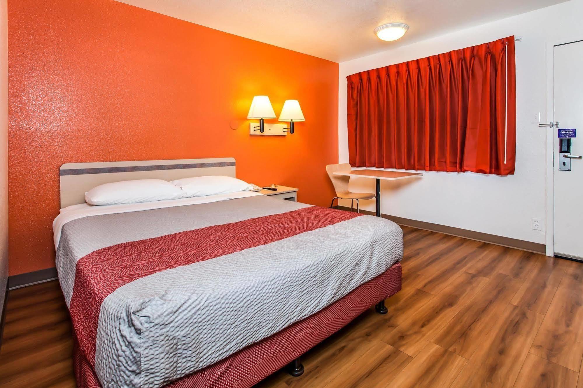 Motel 6 Williams, Ca Екстериор снимка