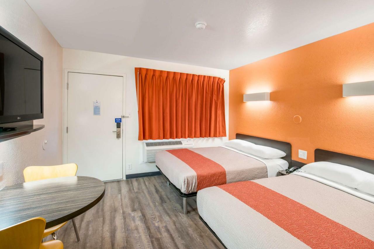 Motel 6 Williams, Ca Екстериор снимка