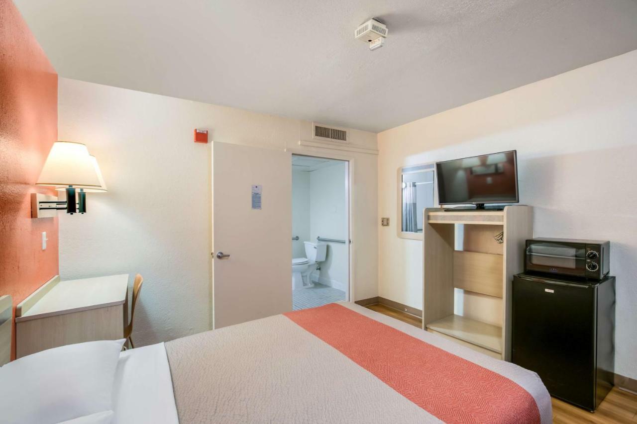 Motel 6 Williams, Ca Екстериор снимка