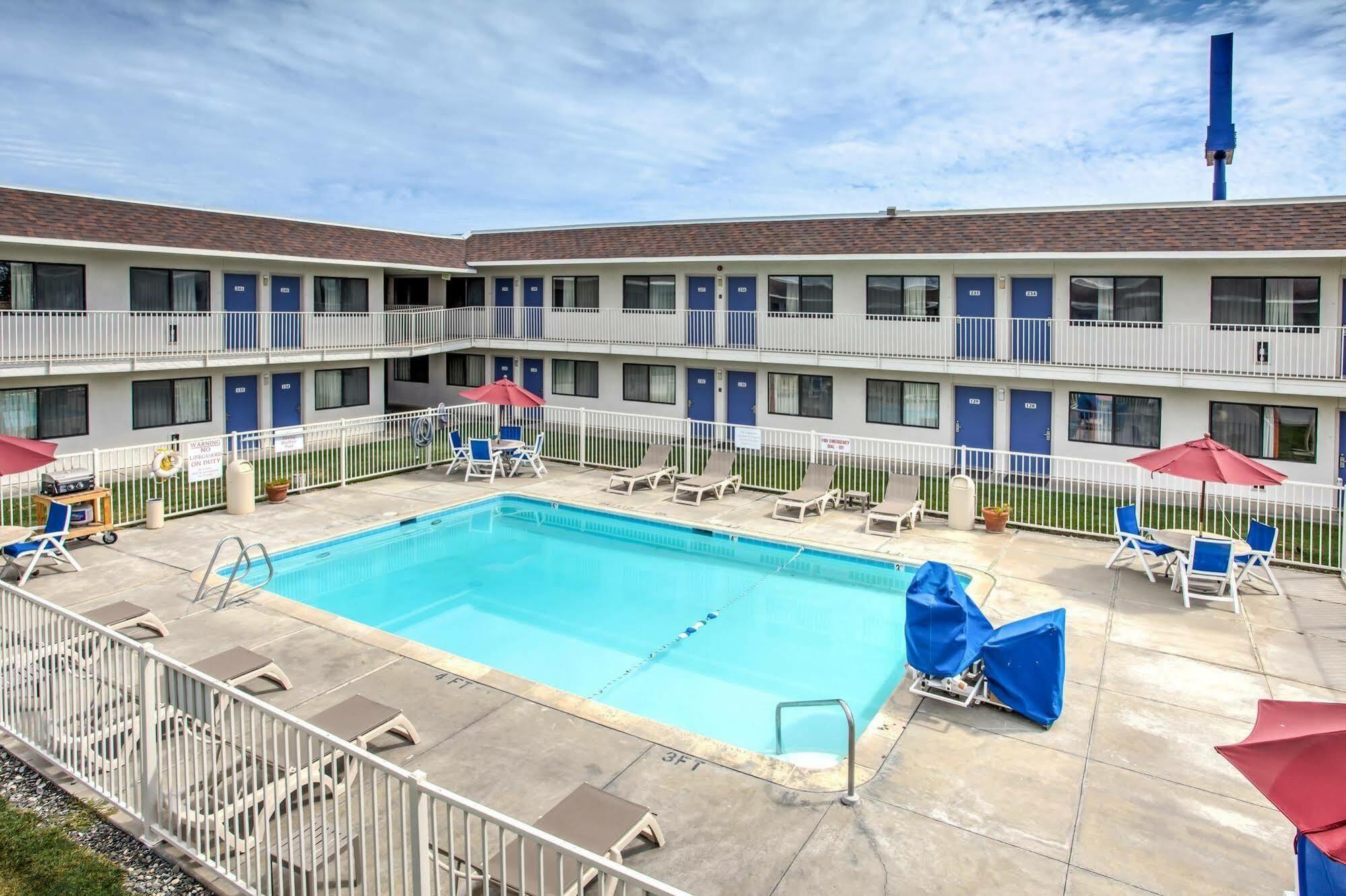 Motel 6 Williams, Ca Екстериор снимка